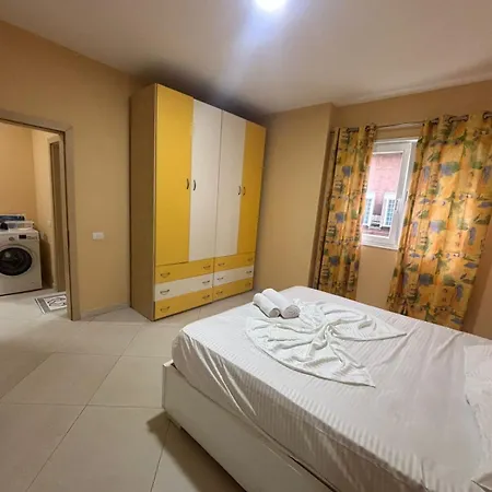 호텔 Tony Shëngjin